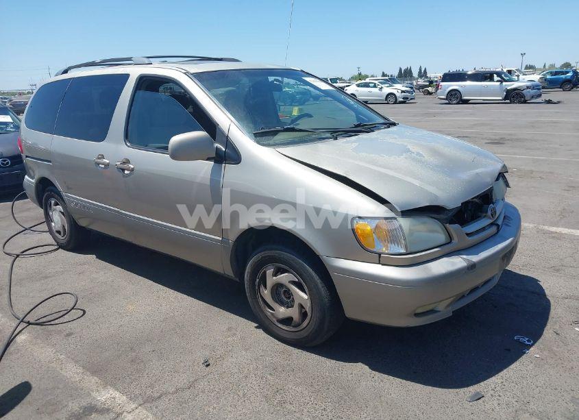 2001 Toyota Sienna XLE (VIN 4T3ZF13CX1U351254) main photo
