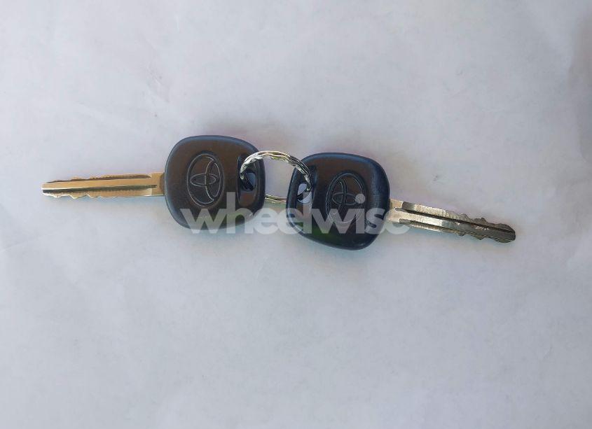 Photo 11 of 2001 Toyota Sienna XLE (VIN 4T3ZF13CX1U351254)