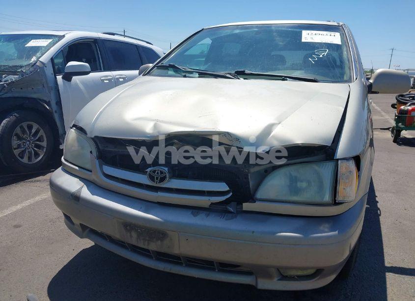 Photo 6 of 2001 Toyota Sienna XLE (VIN 4T3ZF13CX1U351254)