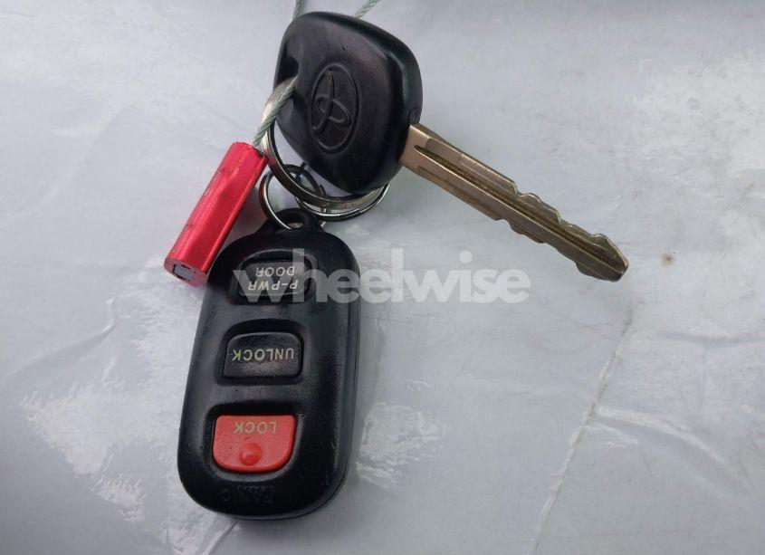 Photo 11 of 2001 Toyota Sienna XLE (VIN 4T3ZF13CX1U400520)