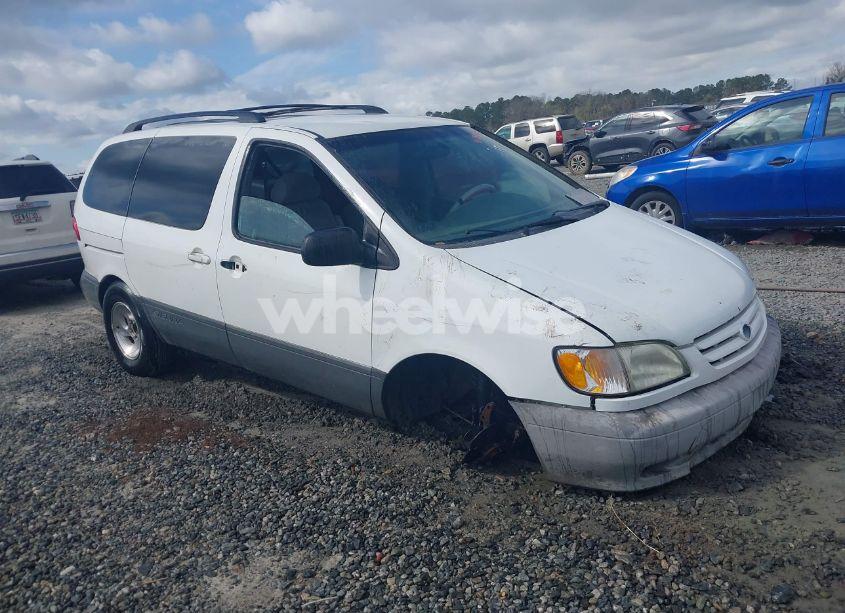 2003 Toyota Sienna LE (VIN 4T3ZF13CX3U525214) main photo
