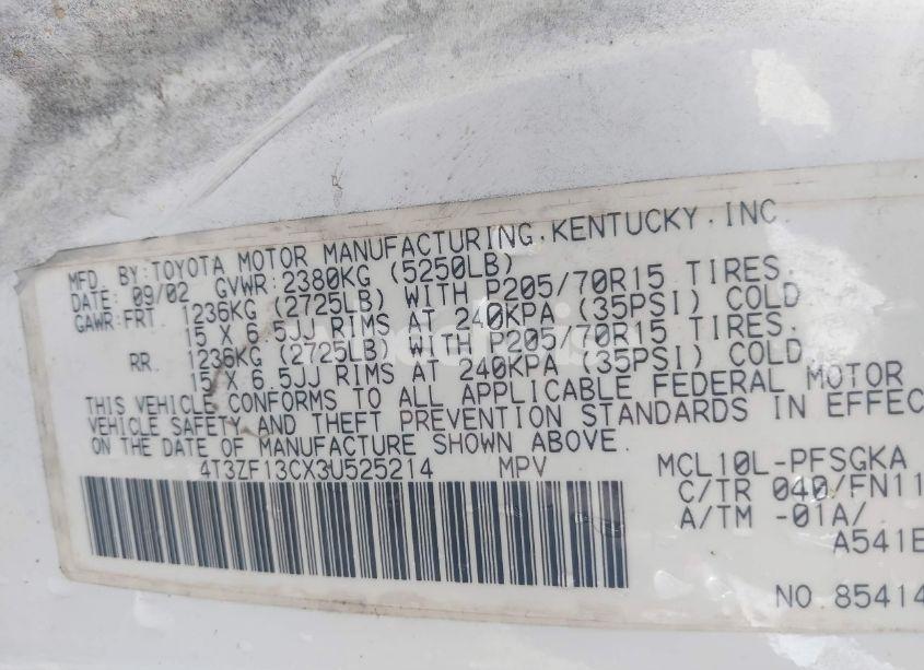 Photo 9 of 2003 Toyota Sienna LE (VIN 4T3ZF13CX3U525214)