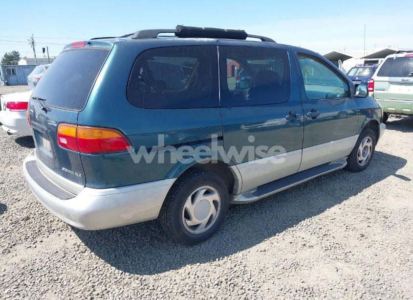 Photo 4 of 1998 Toyota Sienna XLE (VIN 4T3ZF13CXWU023663)