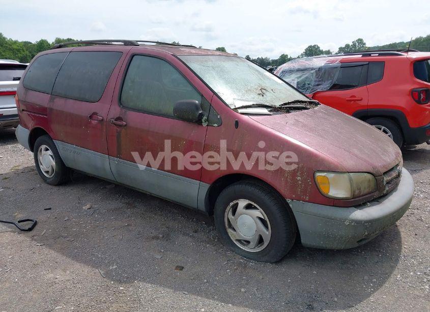 1998 Toyota Sienna LE (VIN 4T3ZF13CXWU026269) main photo