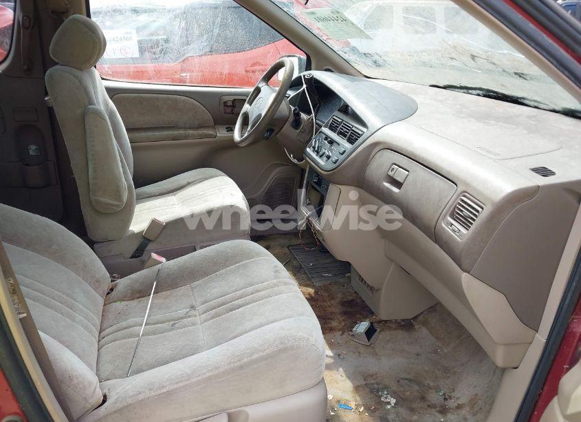 Photo 5 of 1998 Toyota Sienna LE (VIN 4T3ZF13CXWU026269)