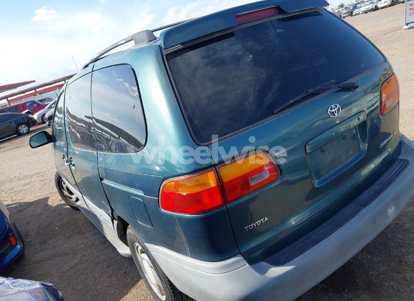 Photo 3 of 1998 Toyota Sienna LE (VIN 4T3ZF13CXWU049115)