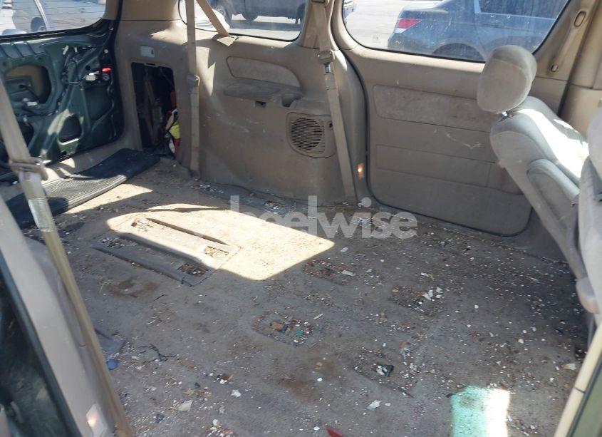 Photo 8 of 2000 Toyota Sienna LE (VIN 4T3ZF13CXYU312352)