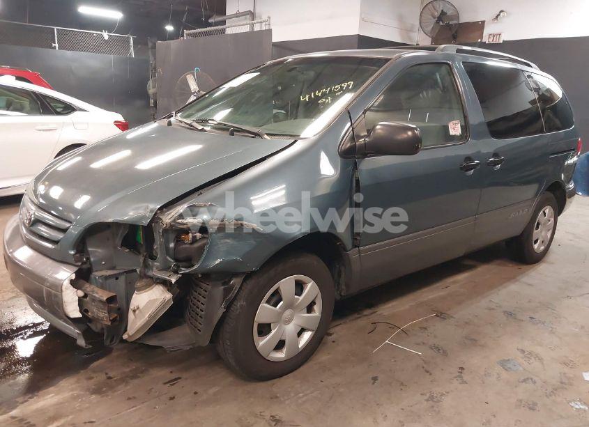 Photo 6 of 2003 Toyota Sienna CE (VIN 4T3ZF19C03U510244)