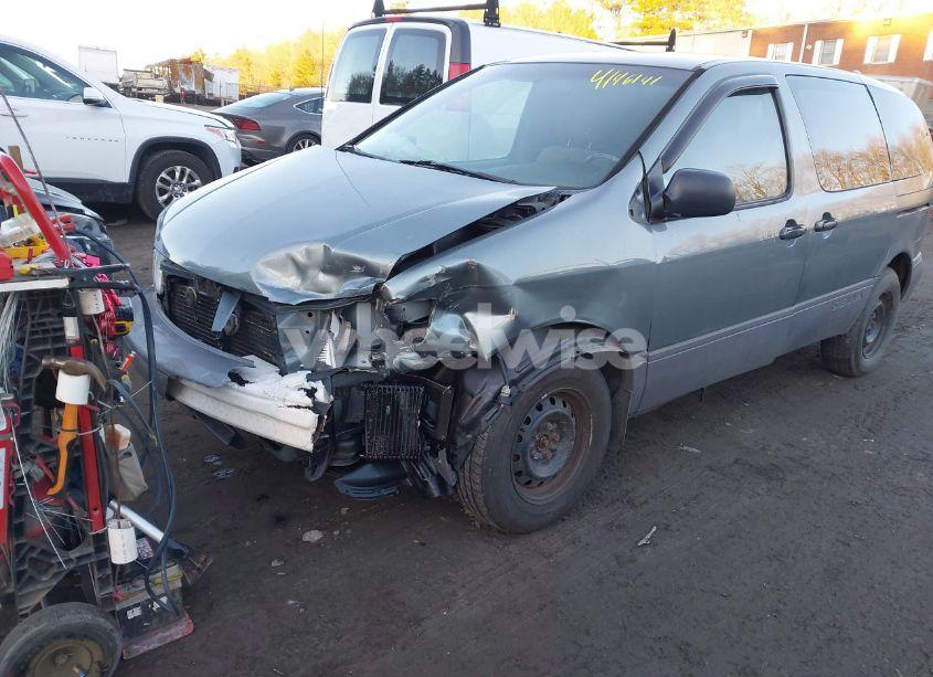 Photo 2 of 1999 Toyota Sienna CE (VIN 4T3ZF19C0XU138488)