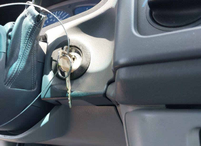 Photo 11 of 2002 Toyota Sienna CE (VIN 4T3ZF19C12U437738)