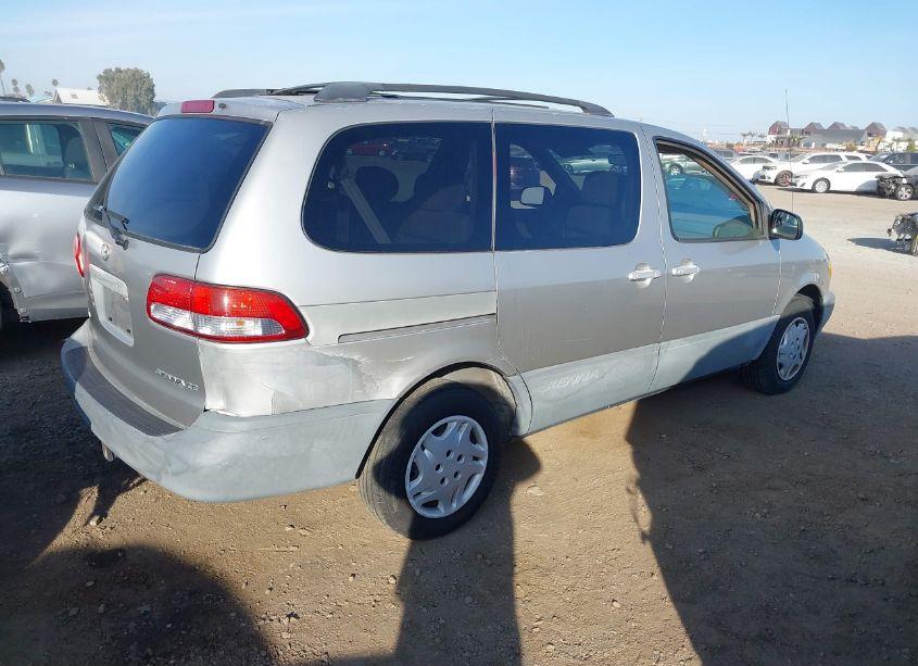 Photo 4 of 2001 Toyota Sienna CE (VIN 4T3ZF19C21U370050)
