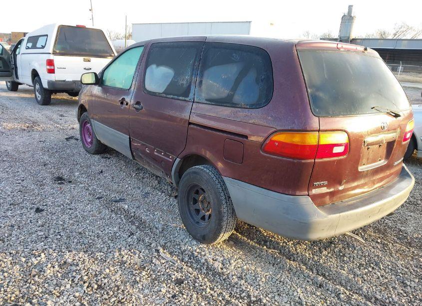 Photo 3 of 2000 Toyota Sienna CE (VIN 4T3ZF19C2YU300753)