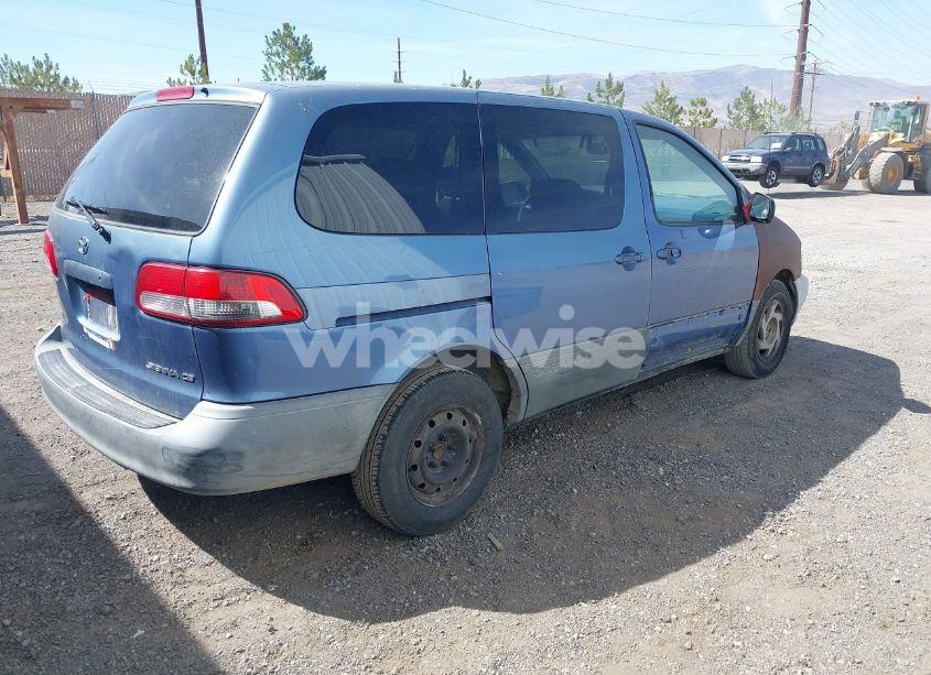 Photo 4 of 2001 Toyota Sienna CE (VIN 4T3ZF19C31U326462)