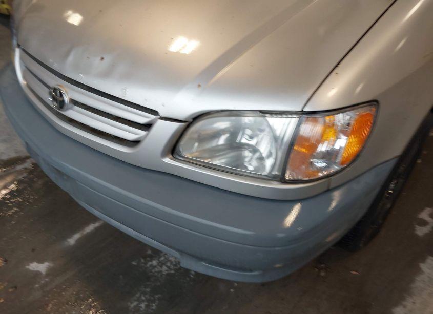 Photo 6 of 2003 Toyota Sienna CE (VIN 4T3ZF19C33U551533)