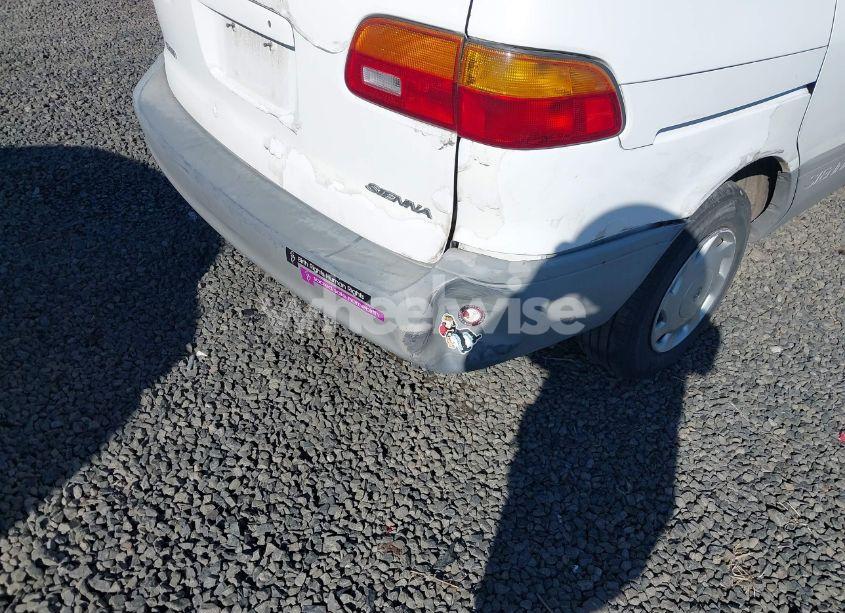 Photo 6 of 2000 Toyota Sienna CE (VIN 4T3ZF19C3YU189677)