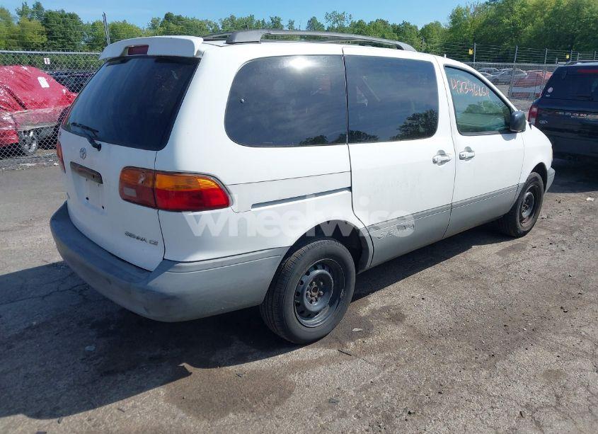 Photo 4 of 2000 Toyota Sienna CE (VIN 4T3ZF19C4YU211380)