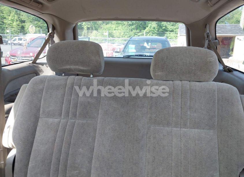 Photo 8 of 2000 Toyota Sienna CE (VIN 4T3ZF19C4YU211380)