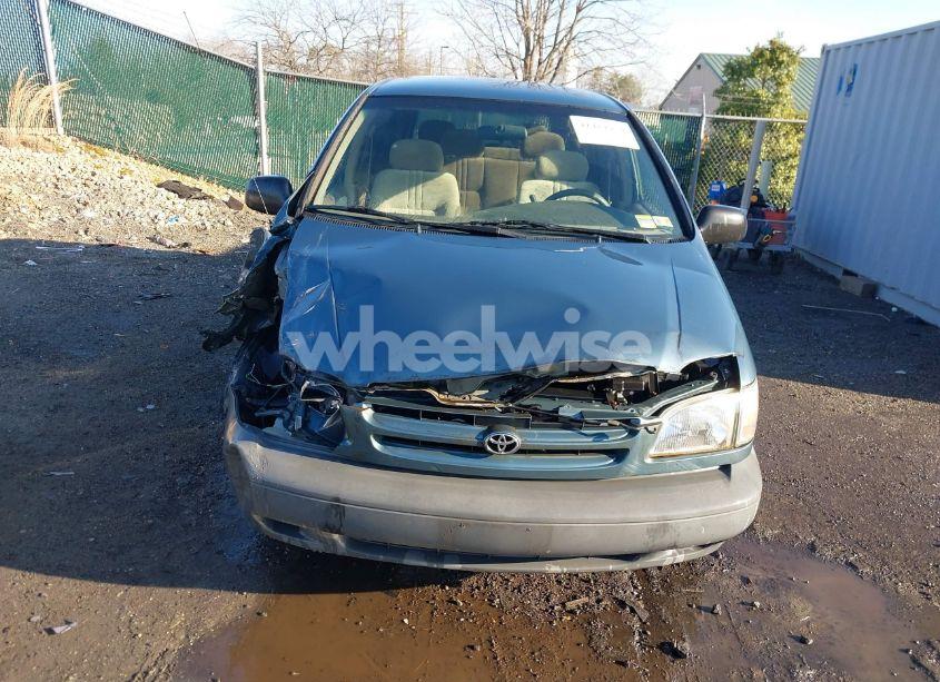 Photo 12 of 2000 Toyota Sienna CE (VIN 4T3ZF19C4YU317635)