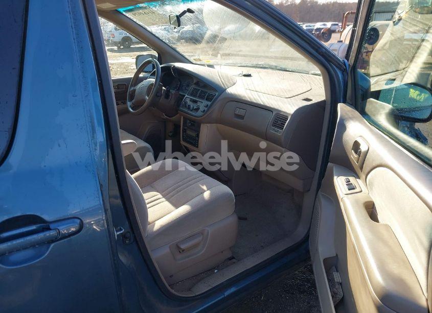 Photo 5 of 2000 Toyota Sienna CE (VIN 4T3ZF19C4YU317635)