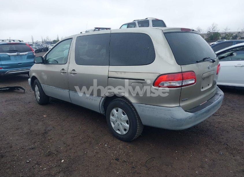 Photo 3 of 2001 Toyota Sienna CE (VIN 4T3ZF19C51U329489)