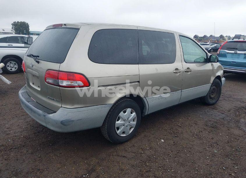 Photo 4 of 2001 Toyota Sienna CE (VIN 4T3ZF19C51U329489)