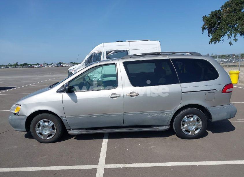 Photo 14 of 2001 Toyota Sienna CE (VIN 4T3ZF19C51U381415)