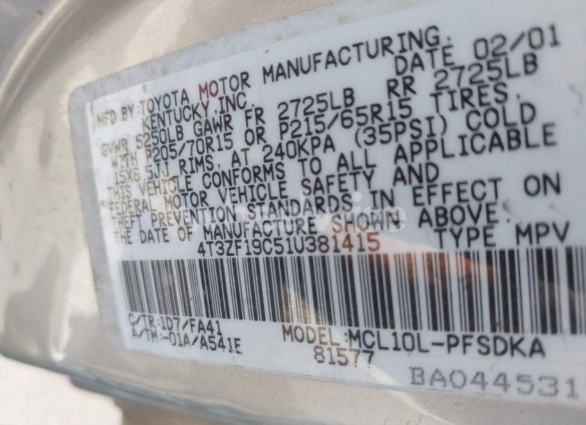 Photo 9 of 2001 Toyota Sienna CE (VIN 4T3ZF19C51U381415)