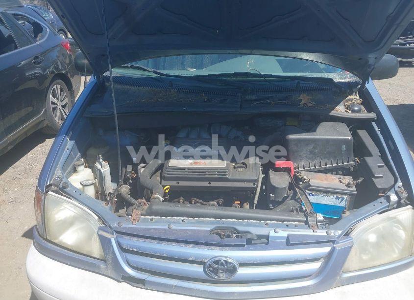 Photo 10 of 2001 Toyota Sienna CE (VIN 4T3ZF19C51U399333)