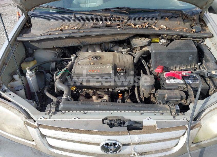 Photo 10 of 2003 Toyota Sienna CE (VIN 4T3ZF19C63U527744)
