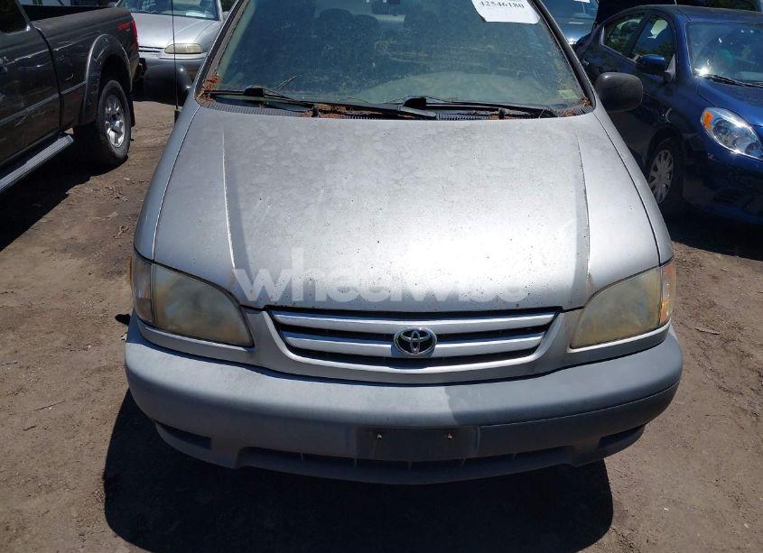Photo 6 of 2001 Toyota Sienna CE (VIN 4T3ZF19C71U336024)