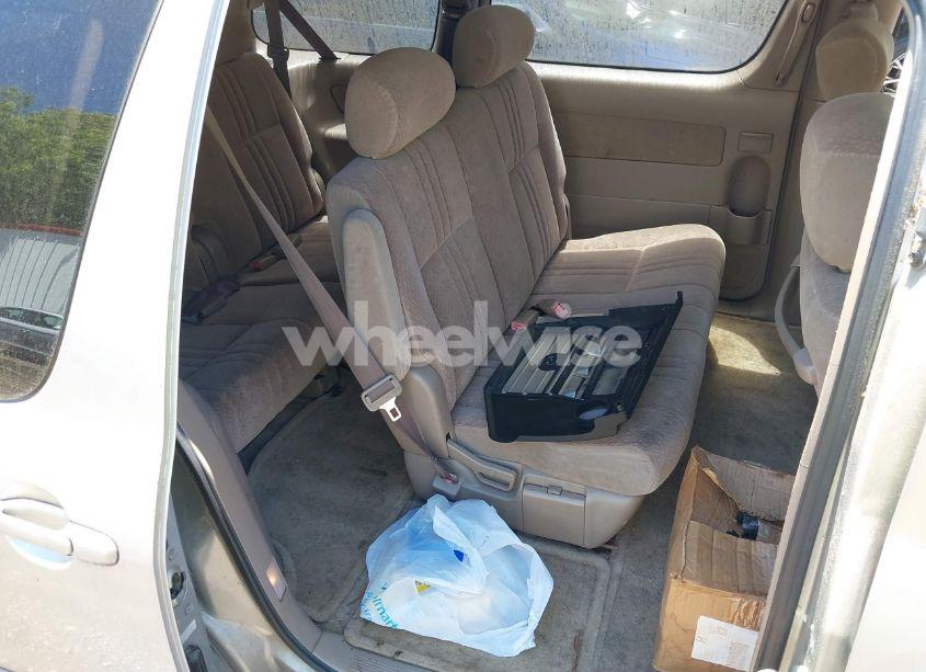 Photo 8 of 2001 Toyota Sienna CE (VIN 4T3ZF19C71U336024)