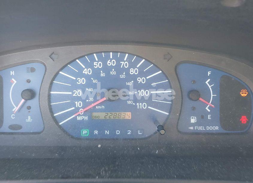 Photo 7 of 2002 Toyota Sienna CE (VIN 4T3ZF19C72U470601)