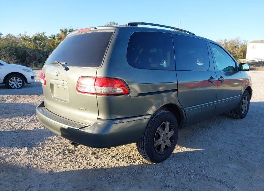 Photo 4 of 2002 Toyota Sienna CE (VIN 4T3ZF19C72U504276)