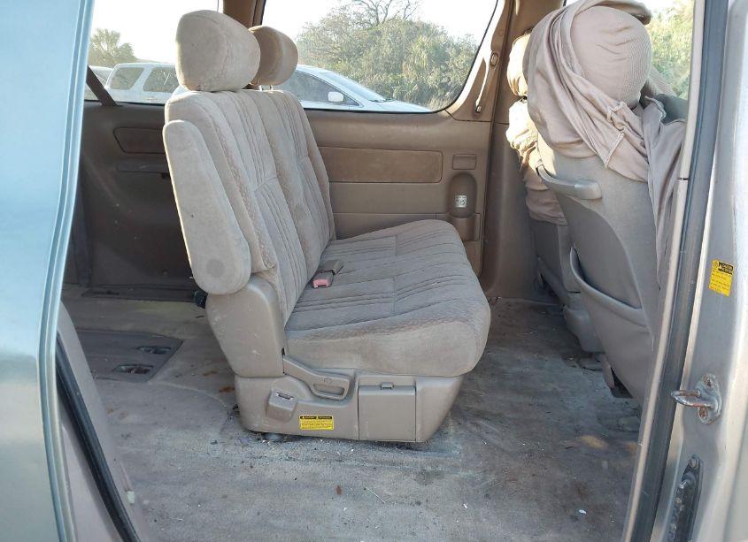 Photo 8 of 2002 Toyota Sienna CE (VIN 4T3ZF19C72U504276)