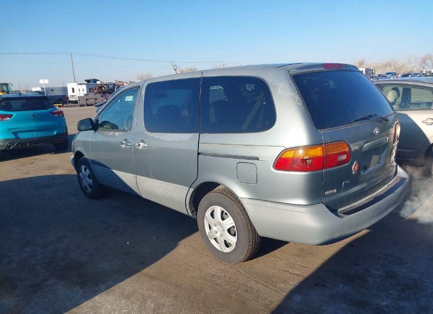 Photo 3 of 2000 Toyota Sienna CE (VIN 4T3ZF19C7YU297719)