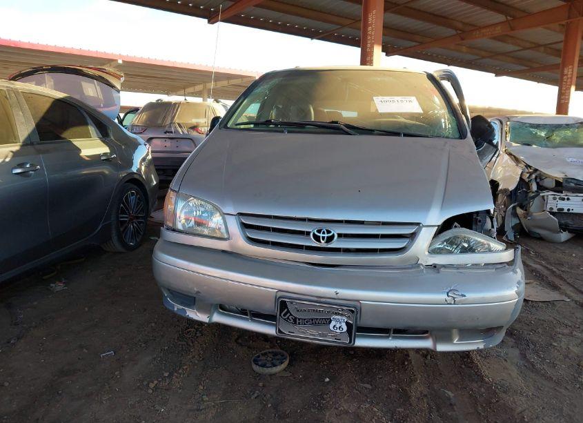 Photo 12 of 2003 Toyota Sienna CE (VIN 4T3ZF19C83U527910)