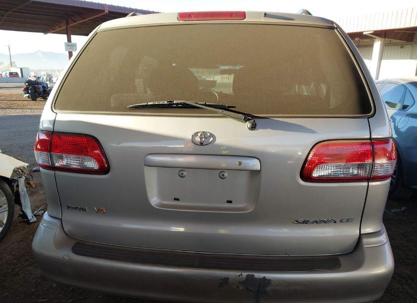 Photo 16 of 2003 Toyota Sienna CE (VIN 4T3ZF19C83U527910)