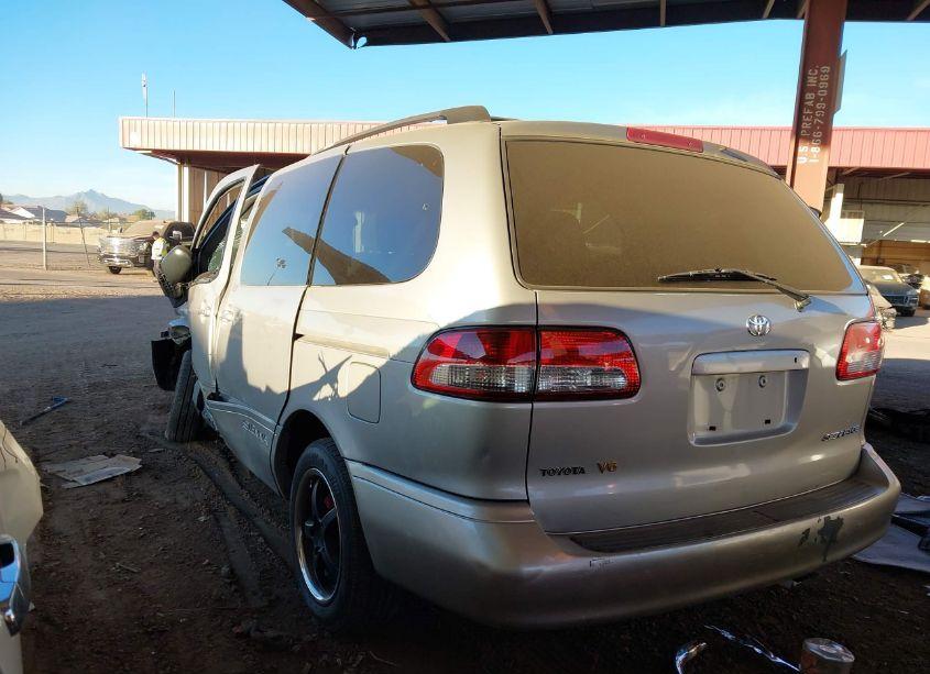 Photo 3 of 2003 Toyota Sienna CE (VIN 4T3ZF19C83U527910)