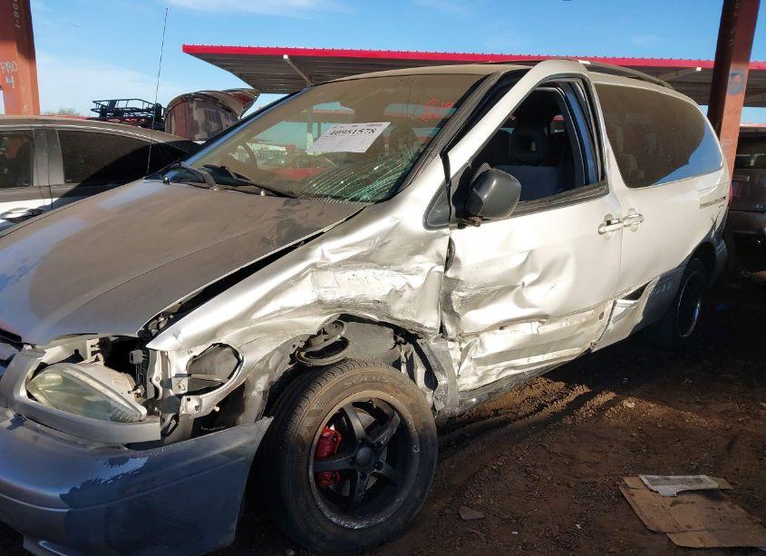 Photo 6 of 2003 Toyota Sienna CE (VIN 4T3ZF19C83U527910)