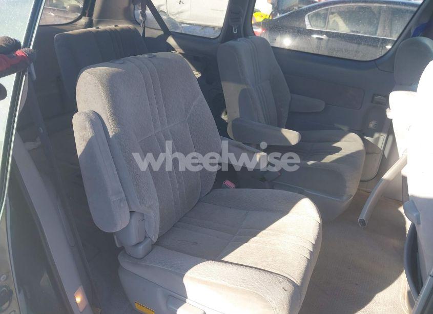 Photo 8 of 2003 Toyota Sienna CE (VIN 4T3ZF19C83U537708)