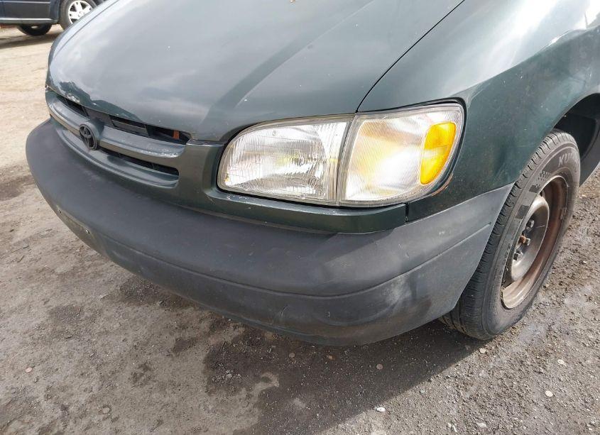 Photo 6 of 2000 Toyota Sienna CE (VIN 4T3ZF19C8YU246441)