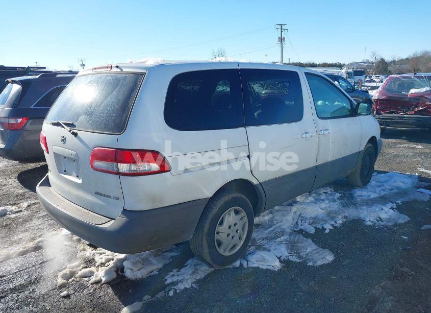 Photo 4 of 2001 Toyota Sienna CE (VIN 4T3ZF19C91U340494)