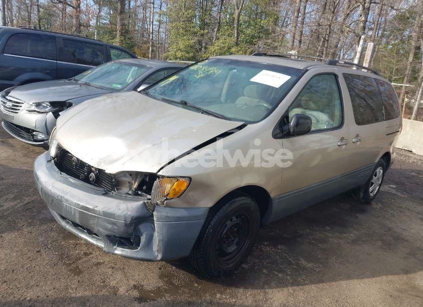 Photo 2 of 2001 Toyota Sienna CE (VIN 4T3ZF19C91U351141)