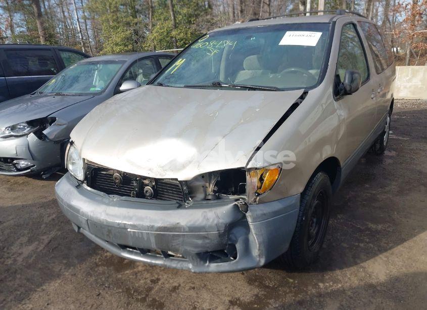 Photo 6 of 2001 Toyota Sienna CE (VIN 4T3ZF19C91U351141)