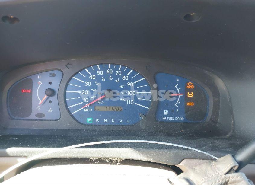 Photo 7 of 2002 Toyota Sienna CE (VIN 4T3ZF19C92U446686)