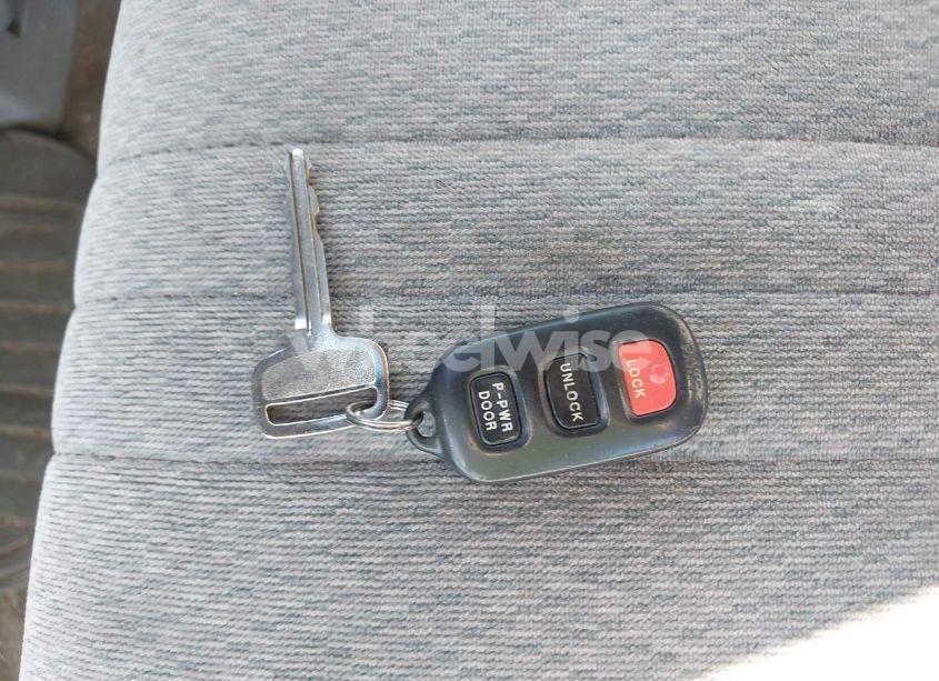 Photo 11 of 2003 Toyota Sienna CE (VIN 4T3ZF19C93U535689)