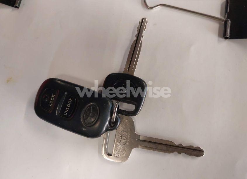 Photo 11 of 2002 Toyota Sienna CE (VIN 4T3ZF19CX2U482841)