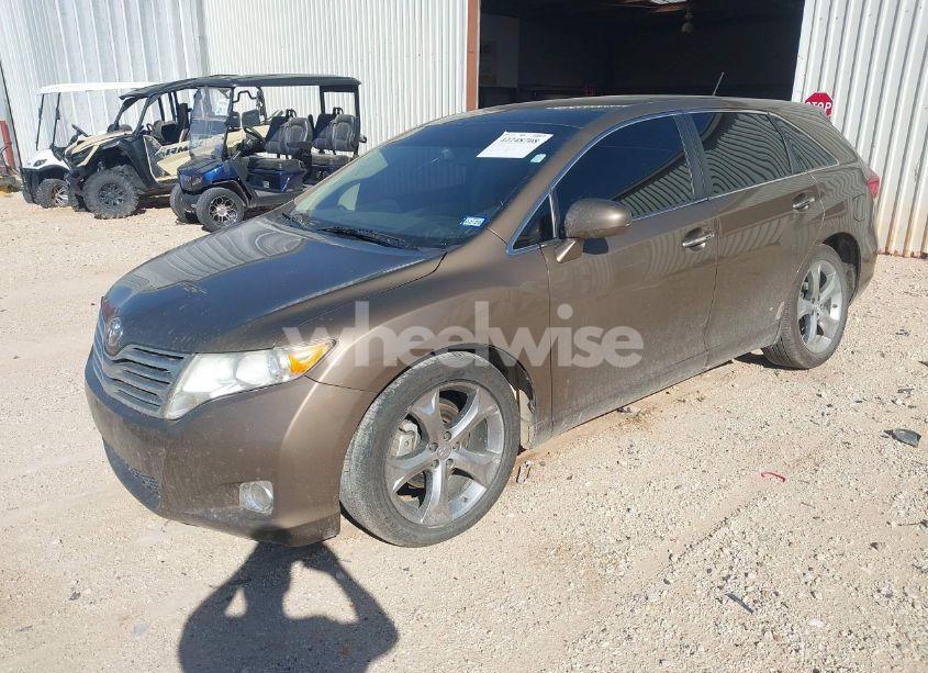 Photo 2 of 2010 Toyota Venza BASE V6 (VIN 4T3ZK3BB0AU024149)