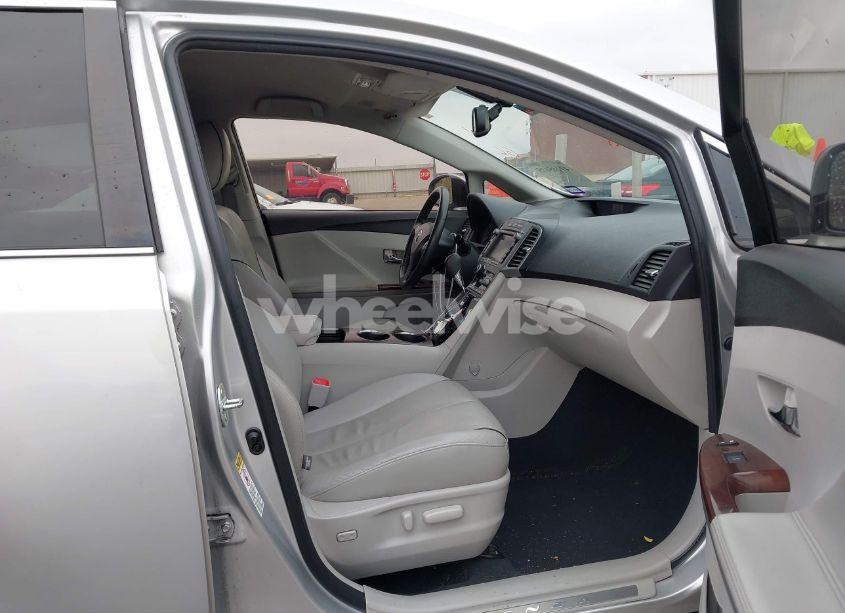 Photo 5 of 2010 Toyota Venza BASE V6 (VIN 4T3ZK3BB2AU024511)