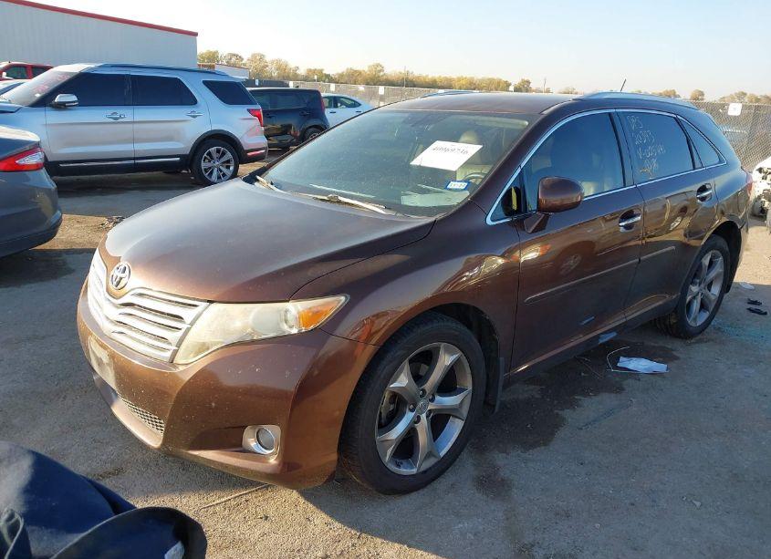 Photo 2 of 2010 Toyota Venza BASE V6 (VIN 4T3ZK3BB5AU025491)